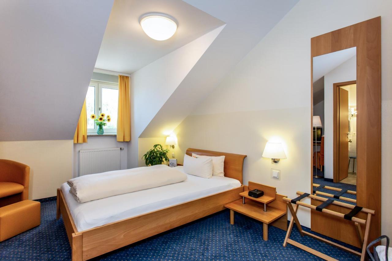 Arcus Hotel Muenchen Messe Feldkirchen  Exterior photo