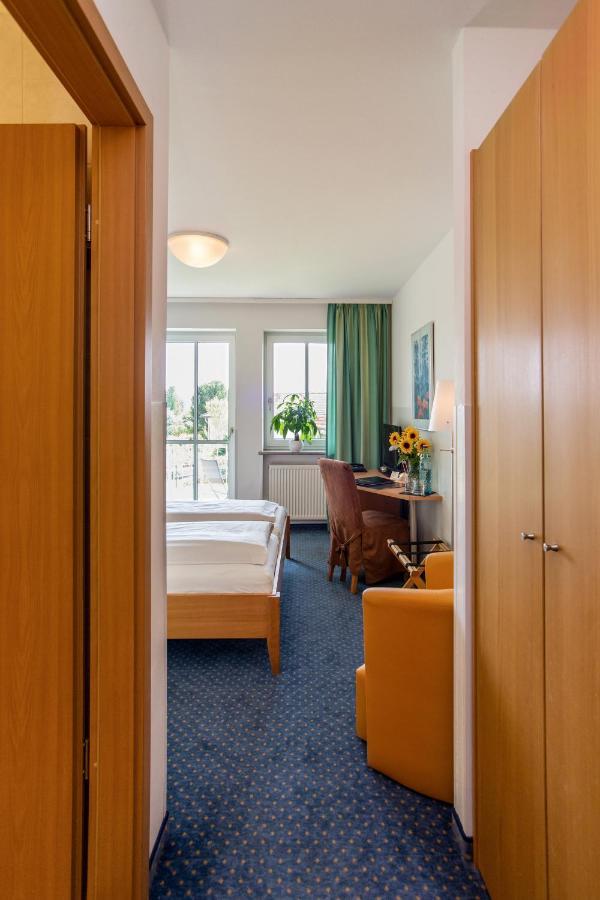 Arcus Hotel Muenchen Messe Feldkirchen  Exterior photo
